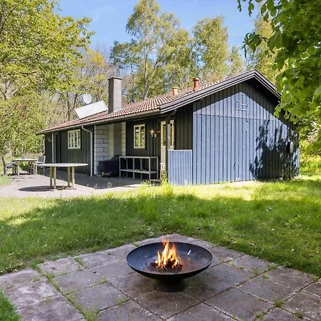 6717-ronne-holmegardsvej-28